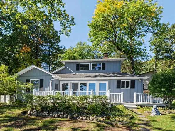 N4854 N Lakeshore Dr, Princeton, WI 54968