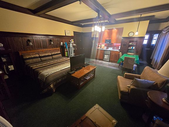 2nd image of 212-218 Washington Ave