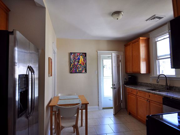 5th image of 110 W 32nd St