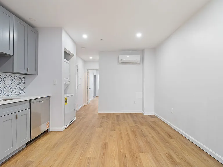 1428 A St SE #3 — Photo 18