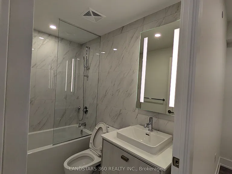858 Dupont St #816 — Photo 19