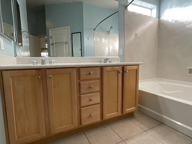 10434 E Rose Hill St — Photo 15