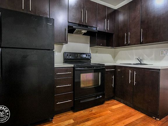 2nd image of 1345 Dekalb Ave APT 1L