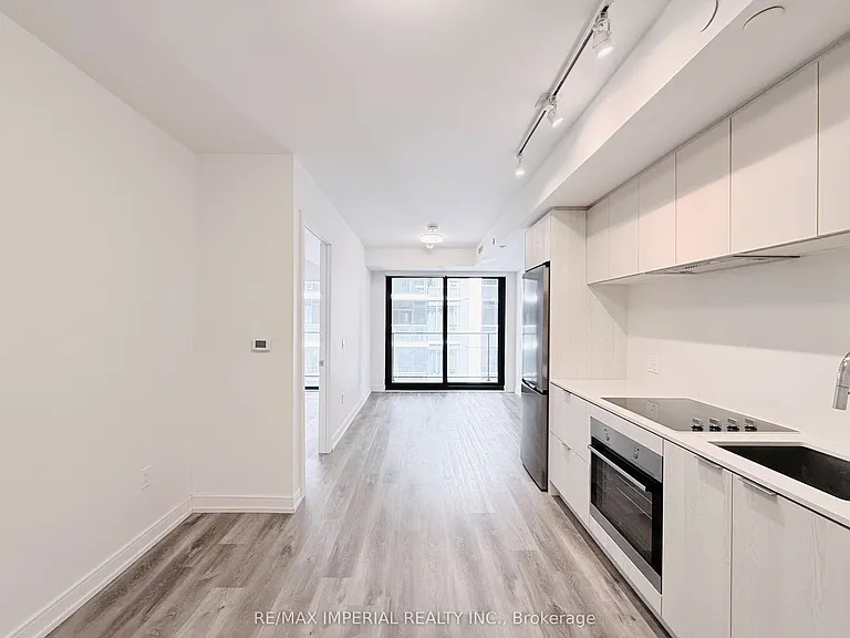 1 Jarvis St #816 — Photo 5