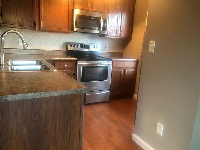 6303 Spring Creek Ln — Photo 3