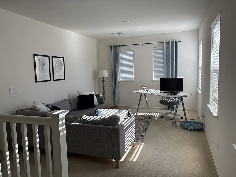 1081 Viognier Way — Photo 3