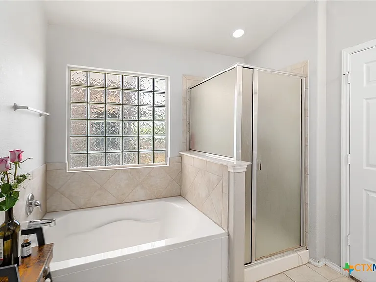 5634 Stonehaven Dr — Photo 23