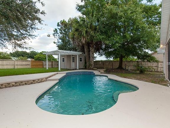 5th image of 9033 Montevello Ct