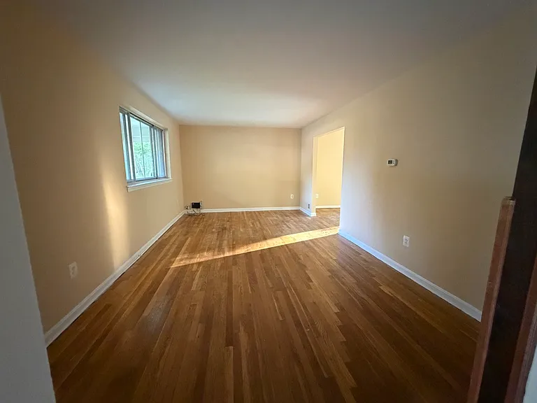 5506 Southampton Dr — Photo 3