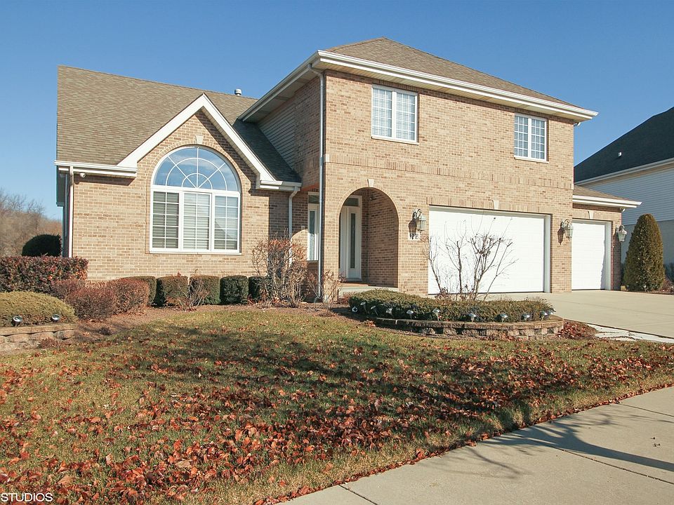 1st image of 12 E Grandview Dr