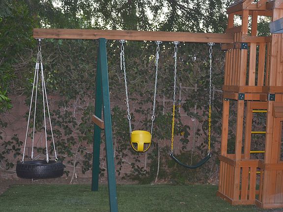 5th image of 5309 Garden Grove Ave