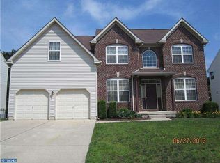 10 Log Cabin Rd, Sicklerville, NJ 08081