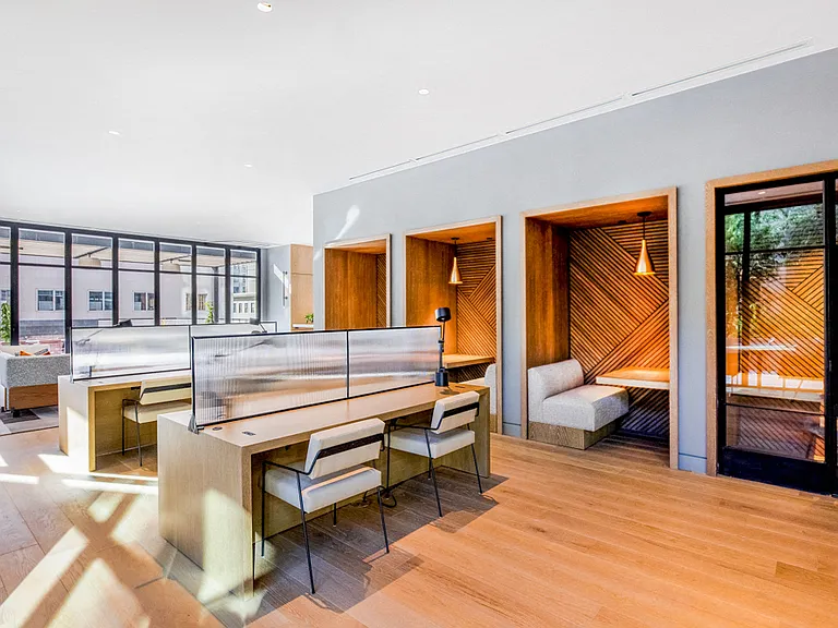Co-working Lounge Workspaces