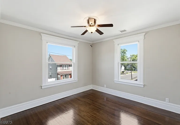 21 Mildred Ter — Photo 11