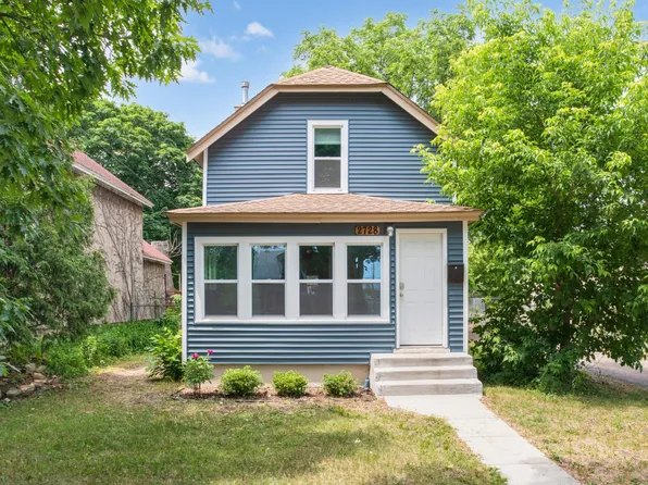 2728 30th Ave S, Minneapolis, MN 55406