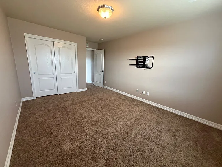 8229 S Country Club Pkwy — Photo 14