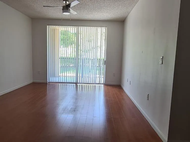 8020 Nob Hill Rd #205 — Photo 7