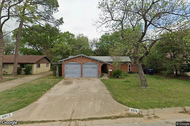 3 bed, 1364 sqft, $1,975 — Photo 1
