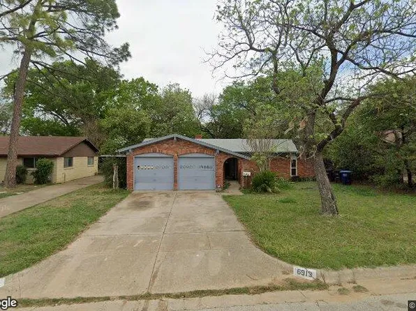 6913 Beaty St, Fort Worth, TX 76112