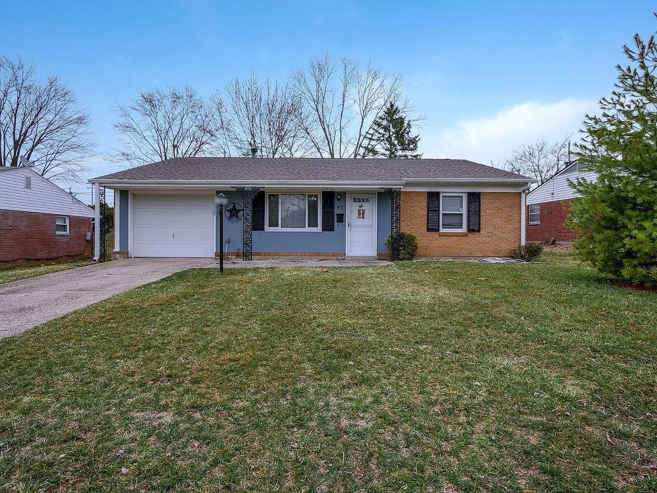 3 bed, 1236 sqft, $1,700 — Photo 1