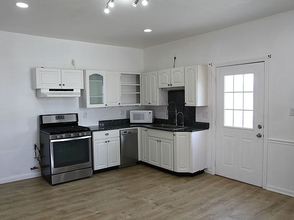 3rd image of 22 Soffel St #2