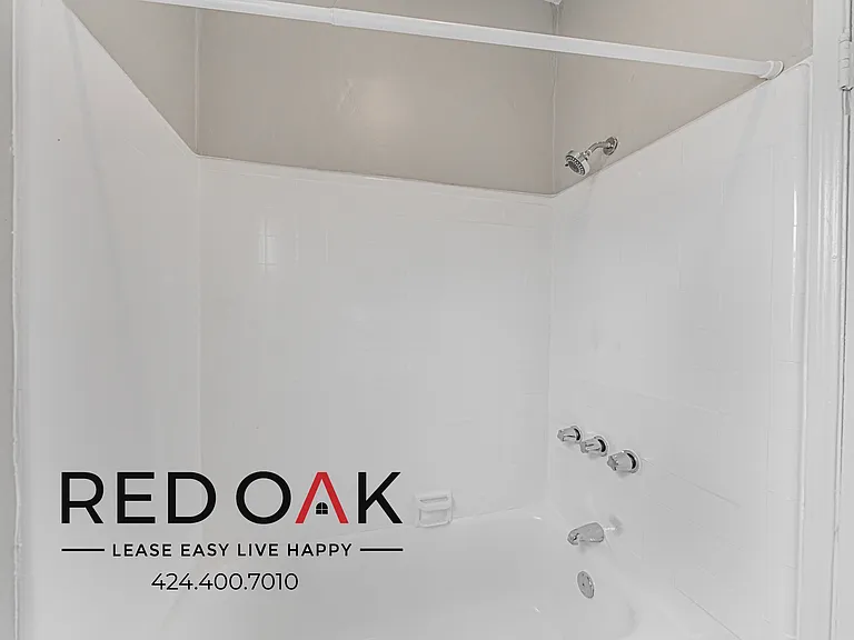 366 N Hayworth Ave #204 — Photo 11