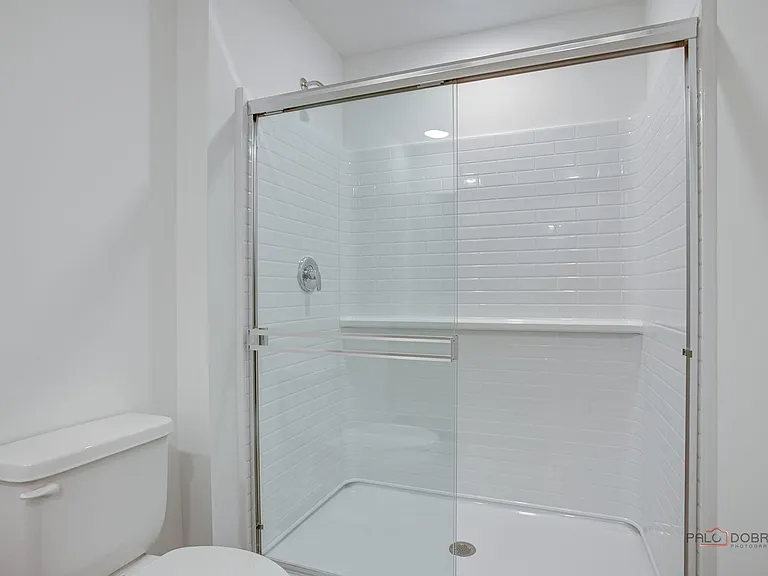 541 Yosemite Way — Photo 19