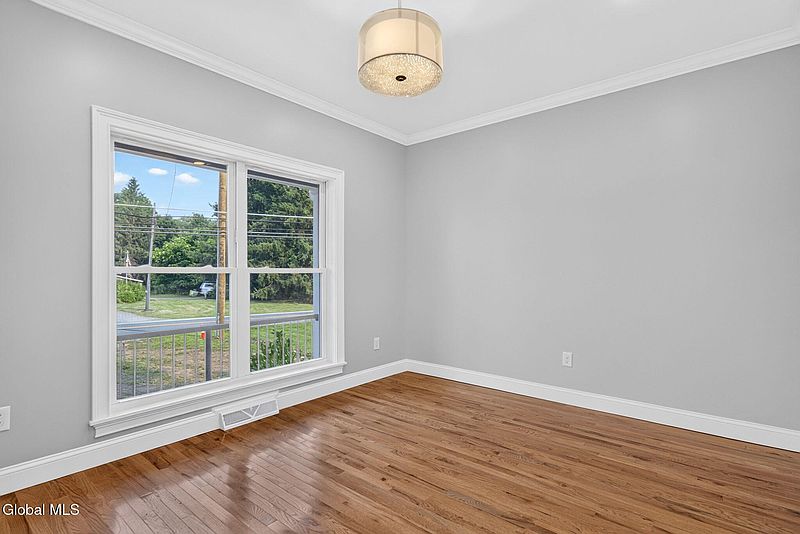 3rd image of 758 Hudson River Road