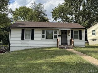 4011 Jenny Dr, Saint Louis, MO 63121