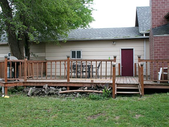 Back of house - deck