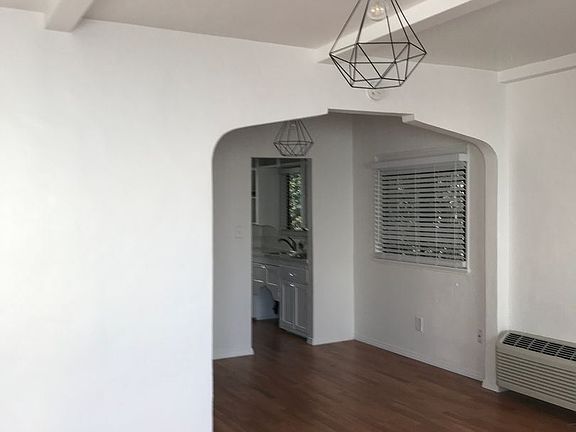 4th image of 4375 33rd St #4375