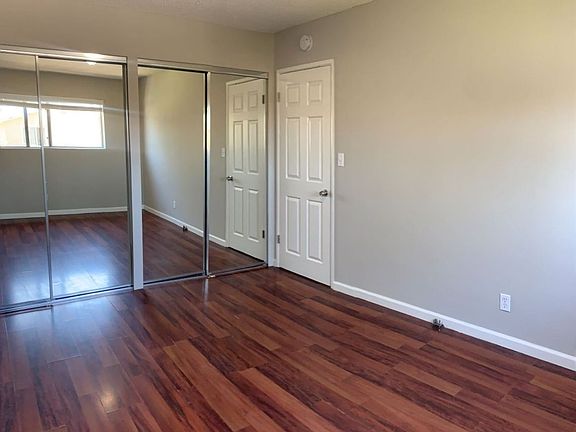 4th image of 928 N Alameda Ave APT G