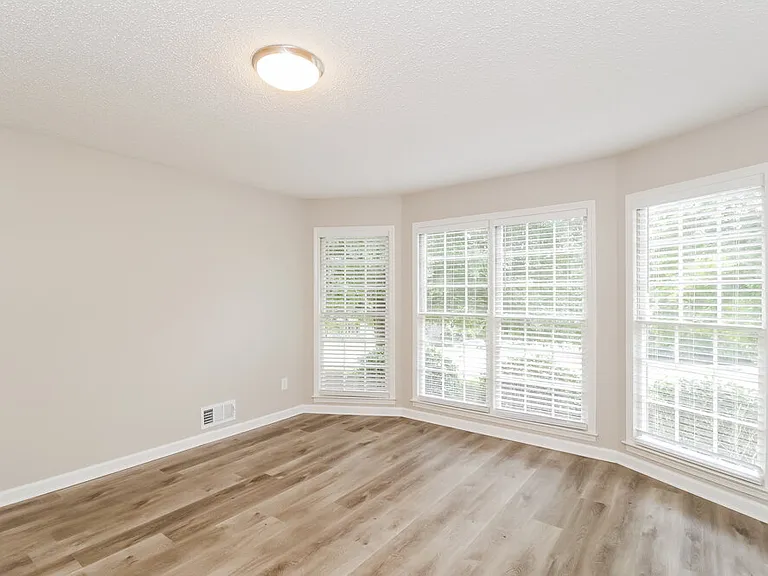 51 Abbey Ln — Photo 14