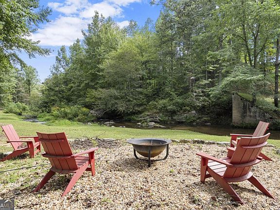 4th image of 530 Burleson Rd