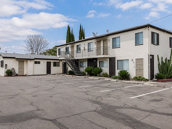 4th image of 12560 Laurel St APT D