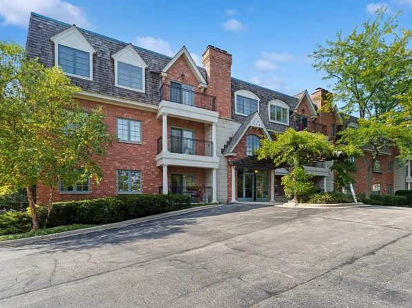 151 E Laurel Ave APT 206, Lake Forest, IL 60045