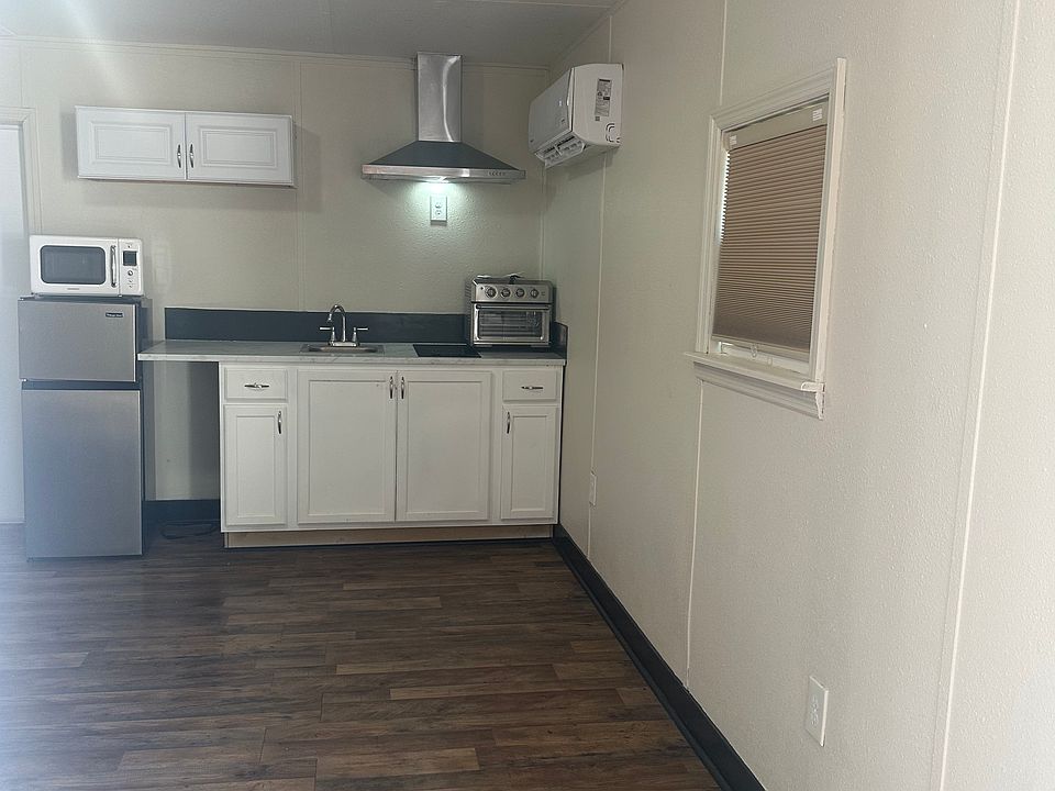 1st image of 4712 Kanoy Dr #B