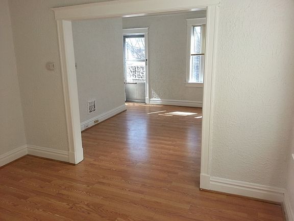 4th image of 5039 Chippewa St #A