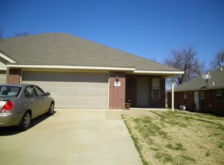 2336 W Skyler Dr, Fayetteville, AR 72703