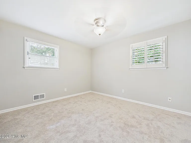 6513 Pleasant Pines Dr — Photo 15