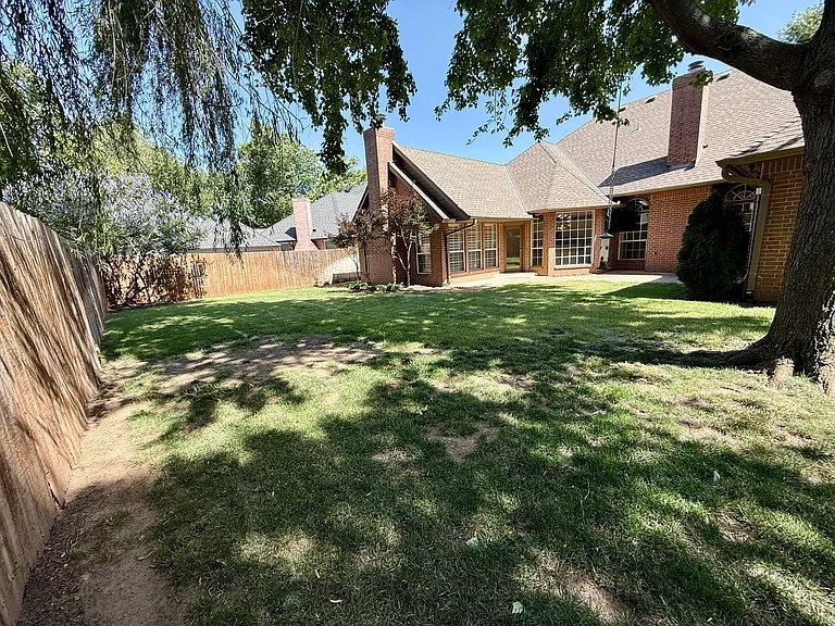 4205 Harrogate Dr — Photo 25
