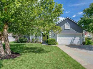 2306 N Sandplum Ct, Wichita, KS 67205