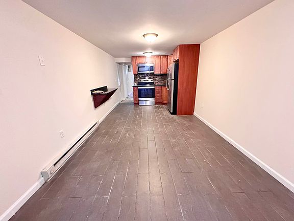 4th image of 3076 43rd St #1