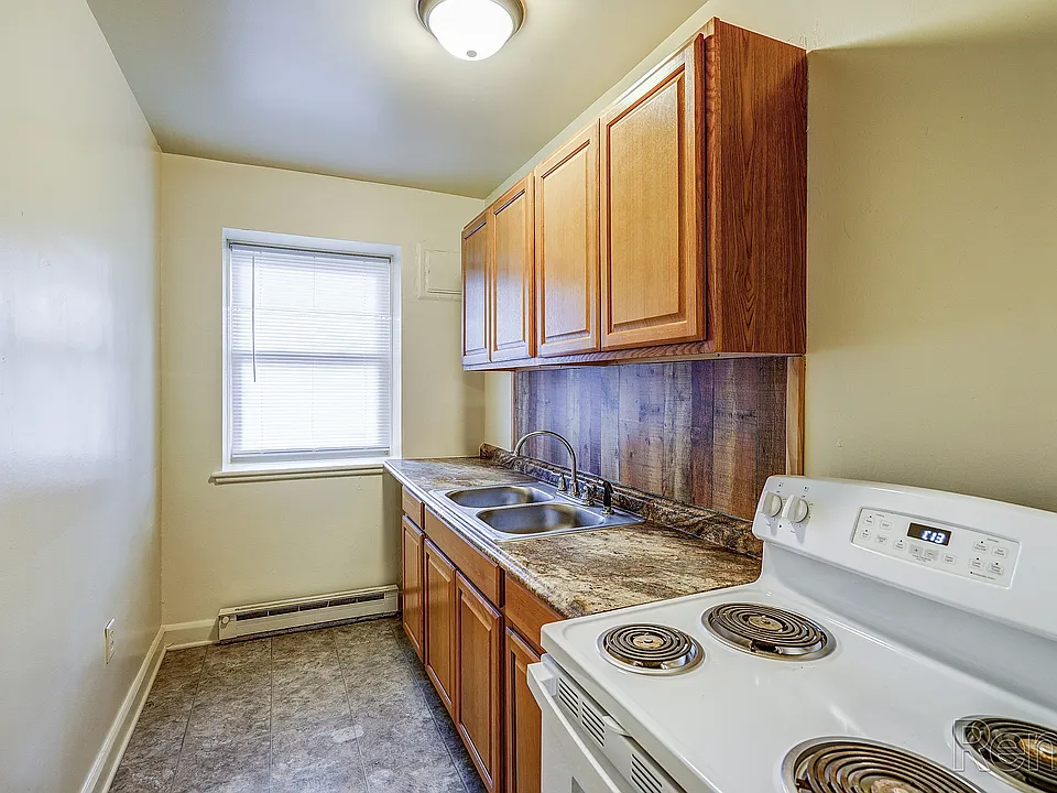 The Raleigh Apartments