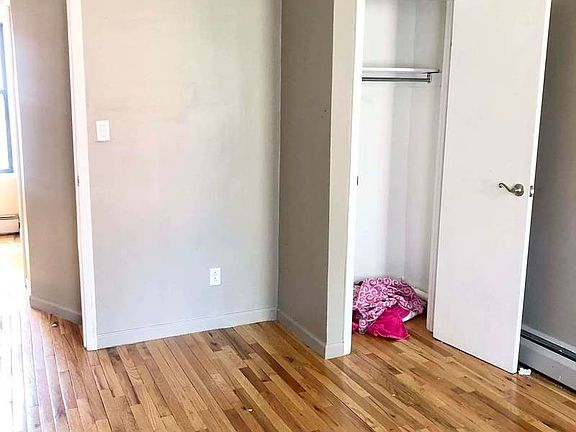 4th image of 215 E 117th St APT 24