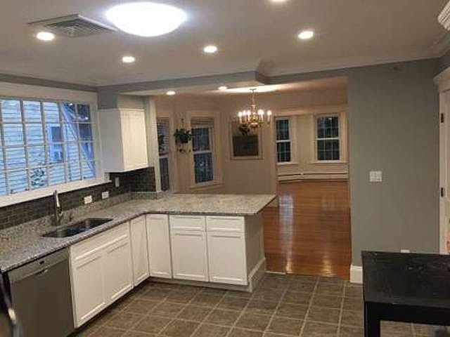 2nd image of 22 Lewis St #2A