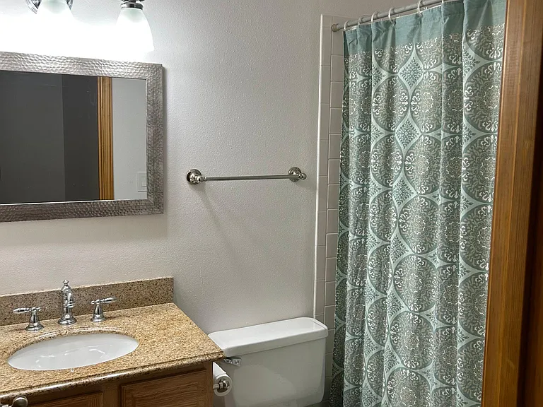 2nd Bathroom