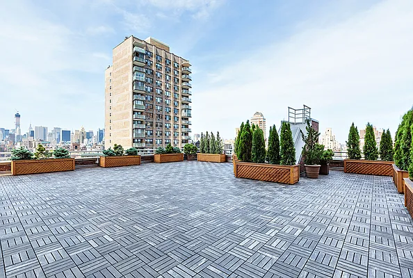Rented by Bid on the City | media 2