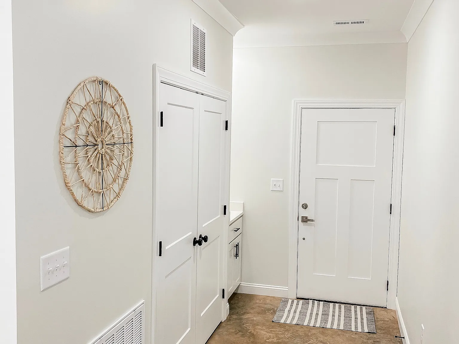 2 bed, 1169 sqft, $1,550 — Photo 4