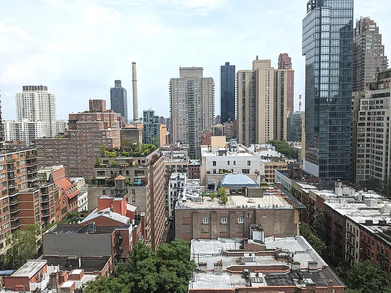 300 E 74th St #14B — Photo 2